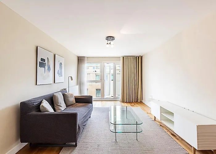 Modern Apartment With Balcony