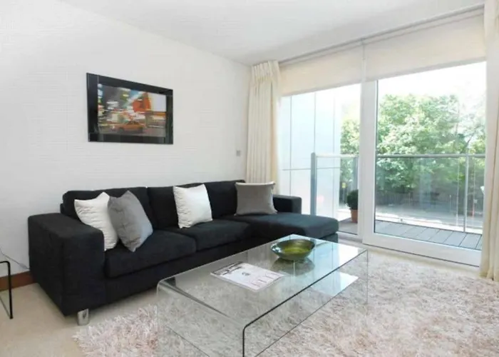 Luxury Battersea Park Residence - Chelsea Bridge - Battersea Power Station