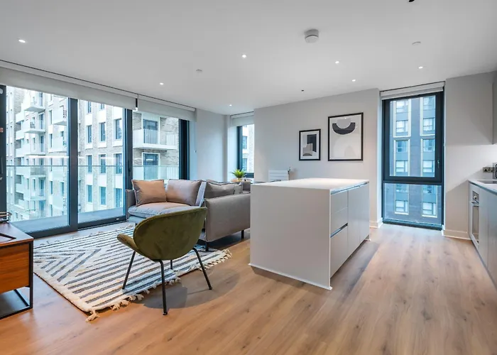 Alto Apartment - Modern Comfort & Prime Location