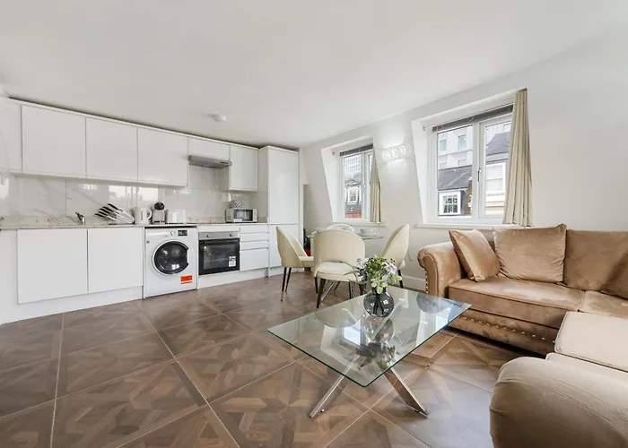 Stylish 2 Bedroom Apartment In The Heart Of Soho Gs5