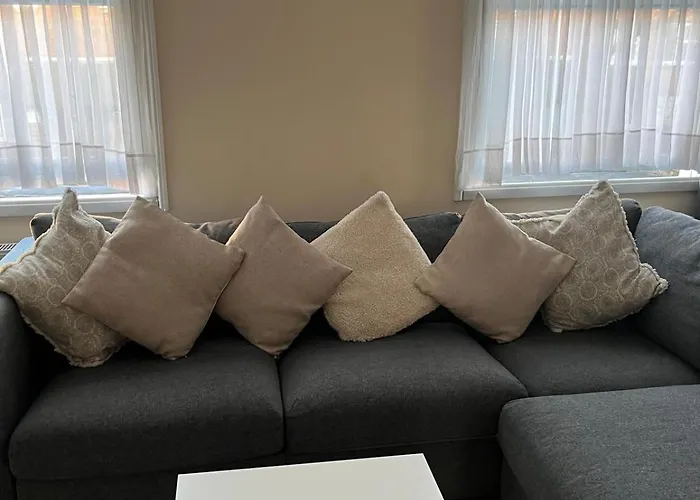 Quiet And Cozy 2 Seperate Bedrooms And 2 Bathroom With Terrace