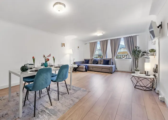 Cozy Flat In Hyde Park