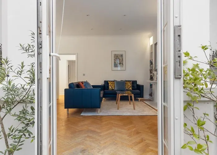 Trendy South Kensington Flat Near Museums & Tube