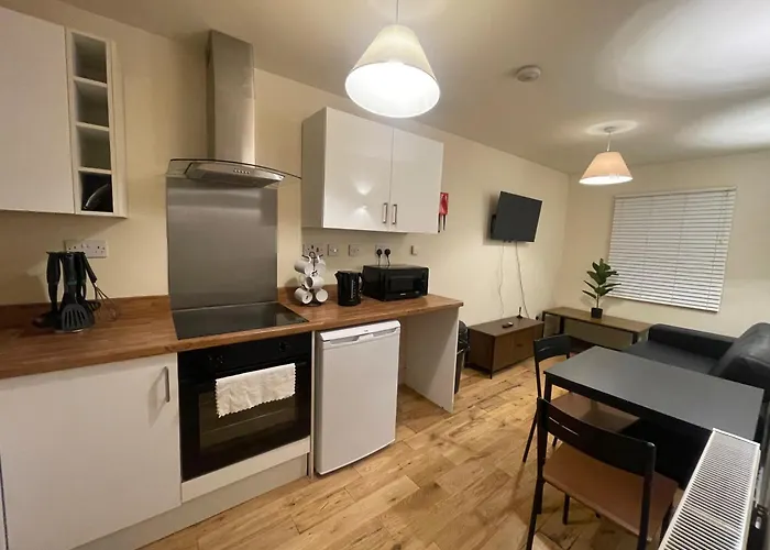 2 Bed Apartment Tower Bridge Big Ben The Shard
