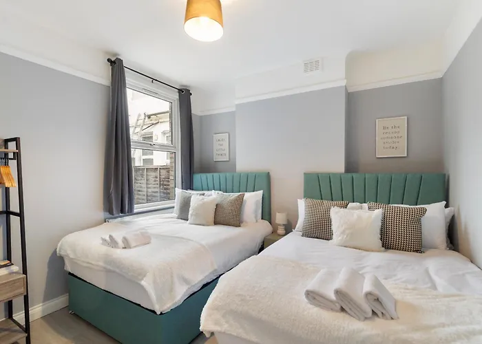 Wembley Haven - 2 Bdr - Sleeps 9