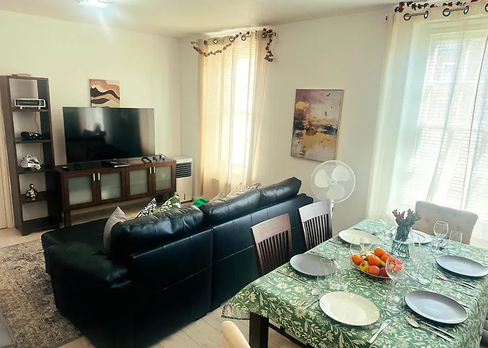 Lovely Quiet Spacious Apartment Around Little Venice Desirable Location Very Central By Ricky & Giustina