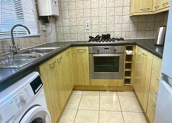 10A Saint Marys Road