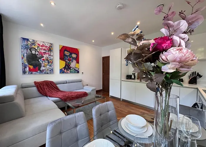 2Bd Luxurious Holborn Apartments