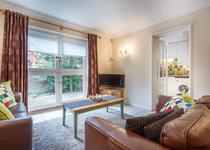 London Tower Bridge Apartments