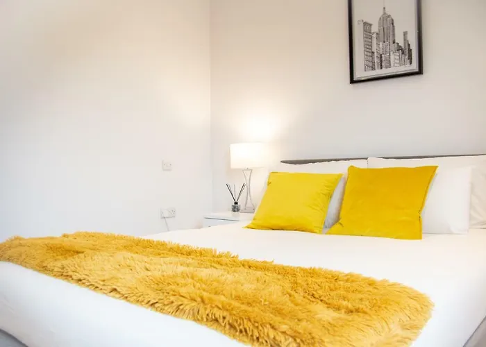 Grandeur IV Executive Apartment, Central London
