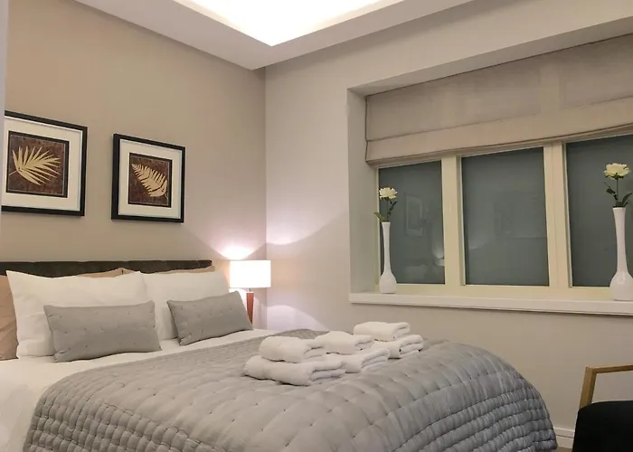 Trafalgar Luxury Suites