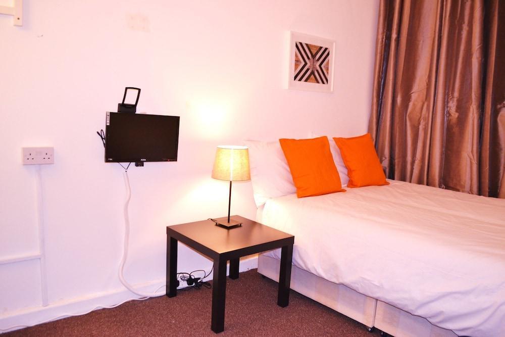 The Lion Head Hotell London