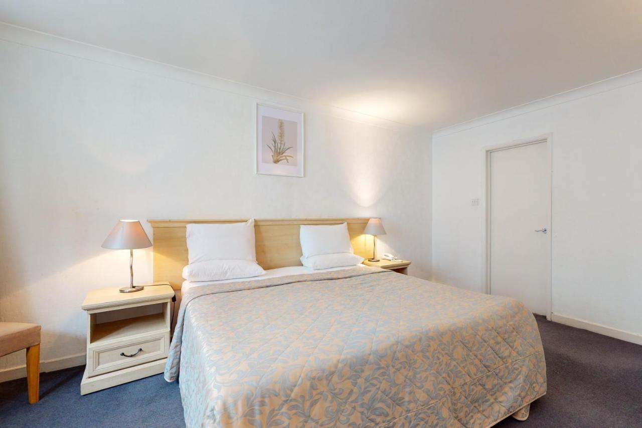 Aparthotel Hertford Court 3*