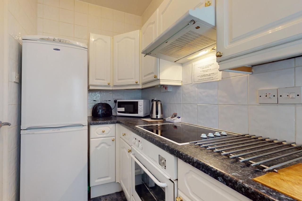 Hertford Court London