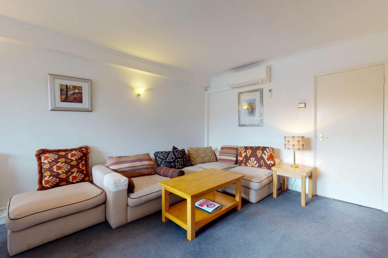 Aparthotel Hertford Court London