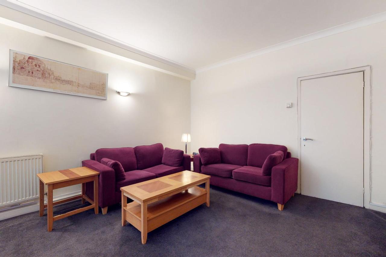 Hertford Court London
