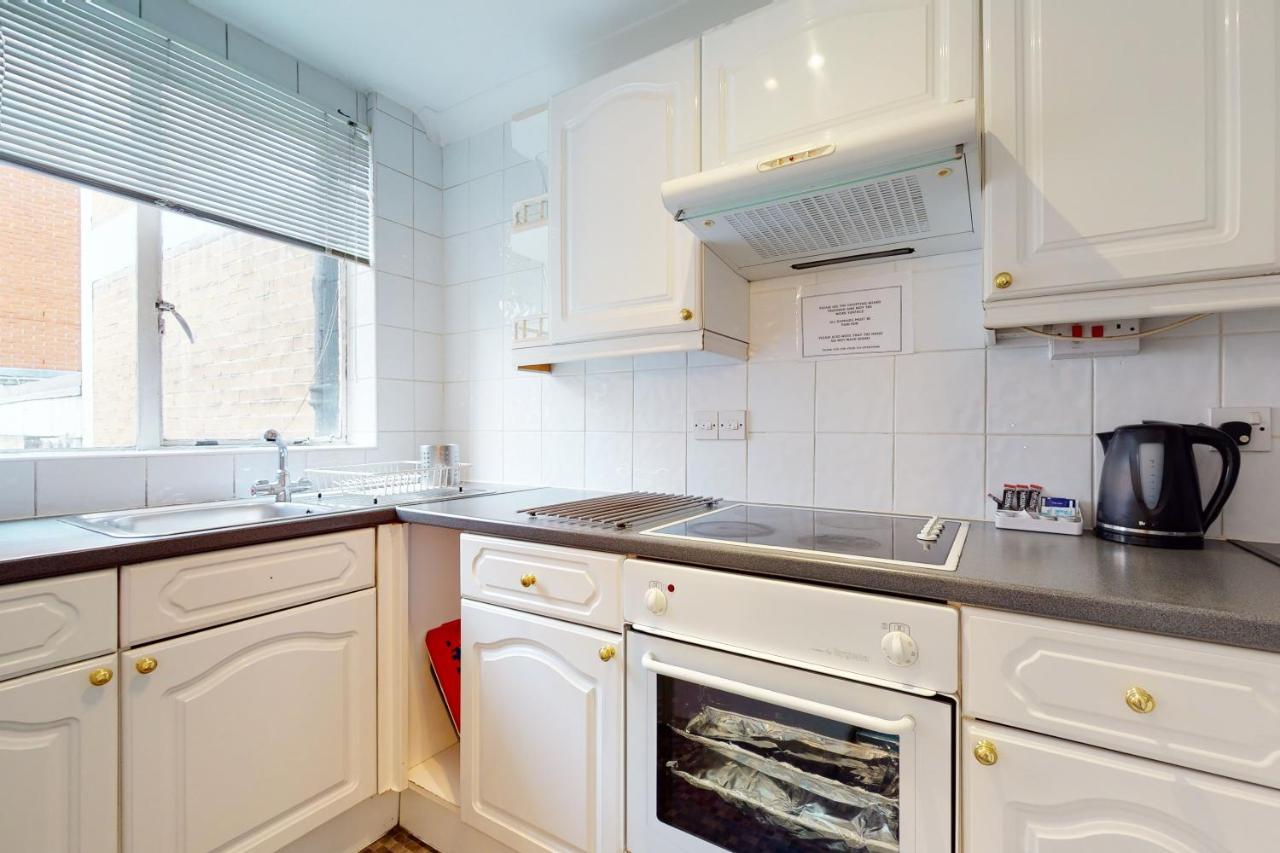 Aparthotel Hertford Court 3*
