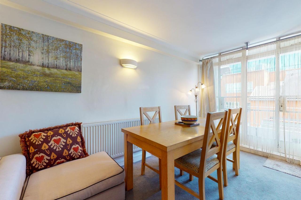 Aparthotel Hertford Court