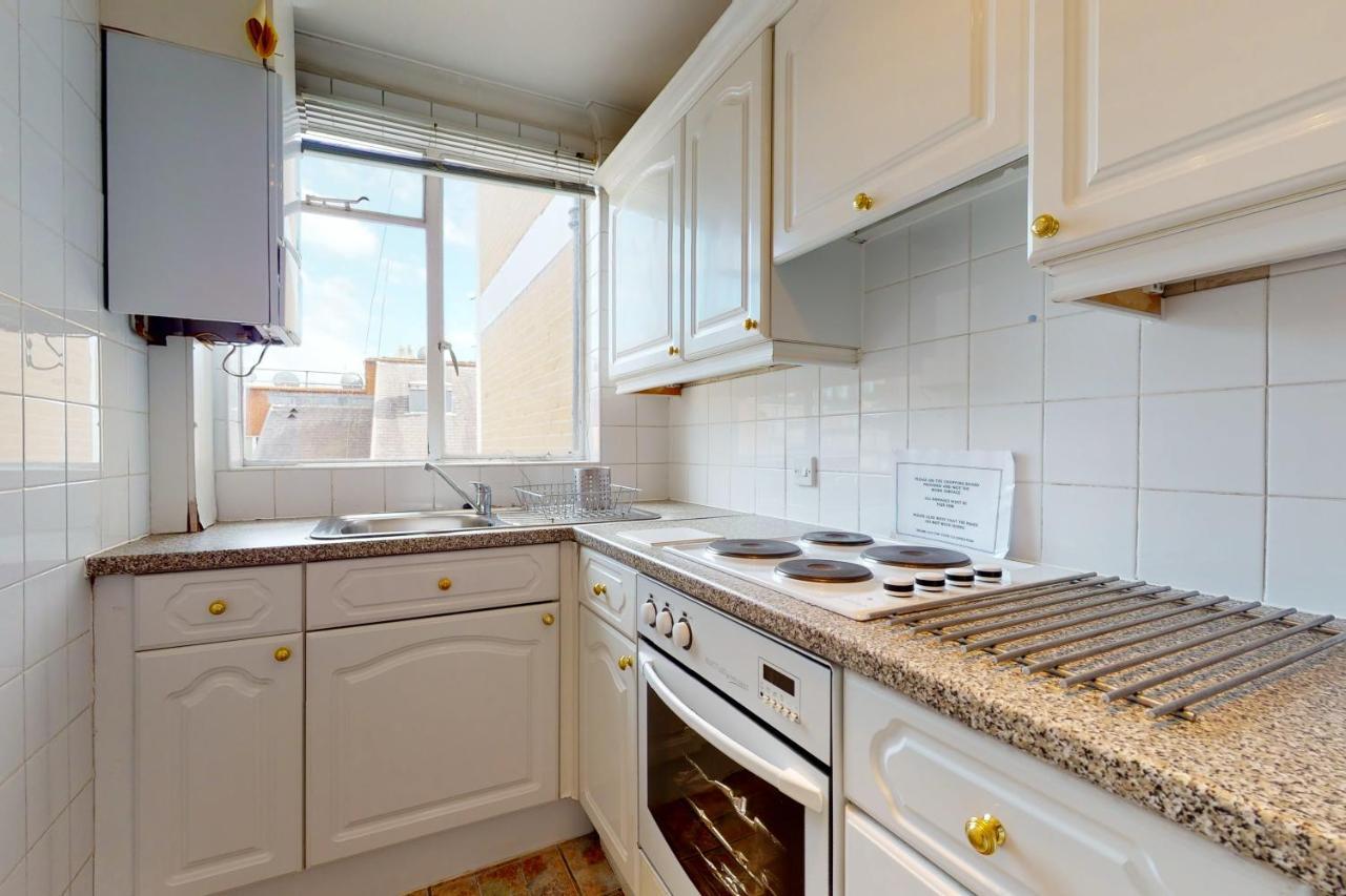 Aparthotel Hertford Court London
