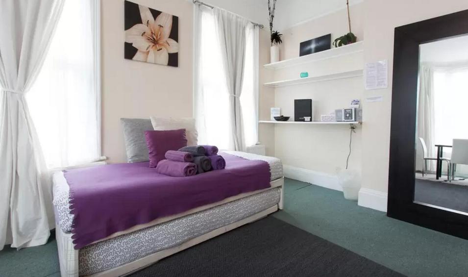 Bed and breakfast Home2home-rooms Londres