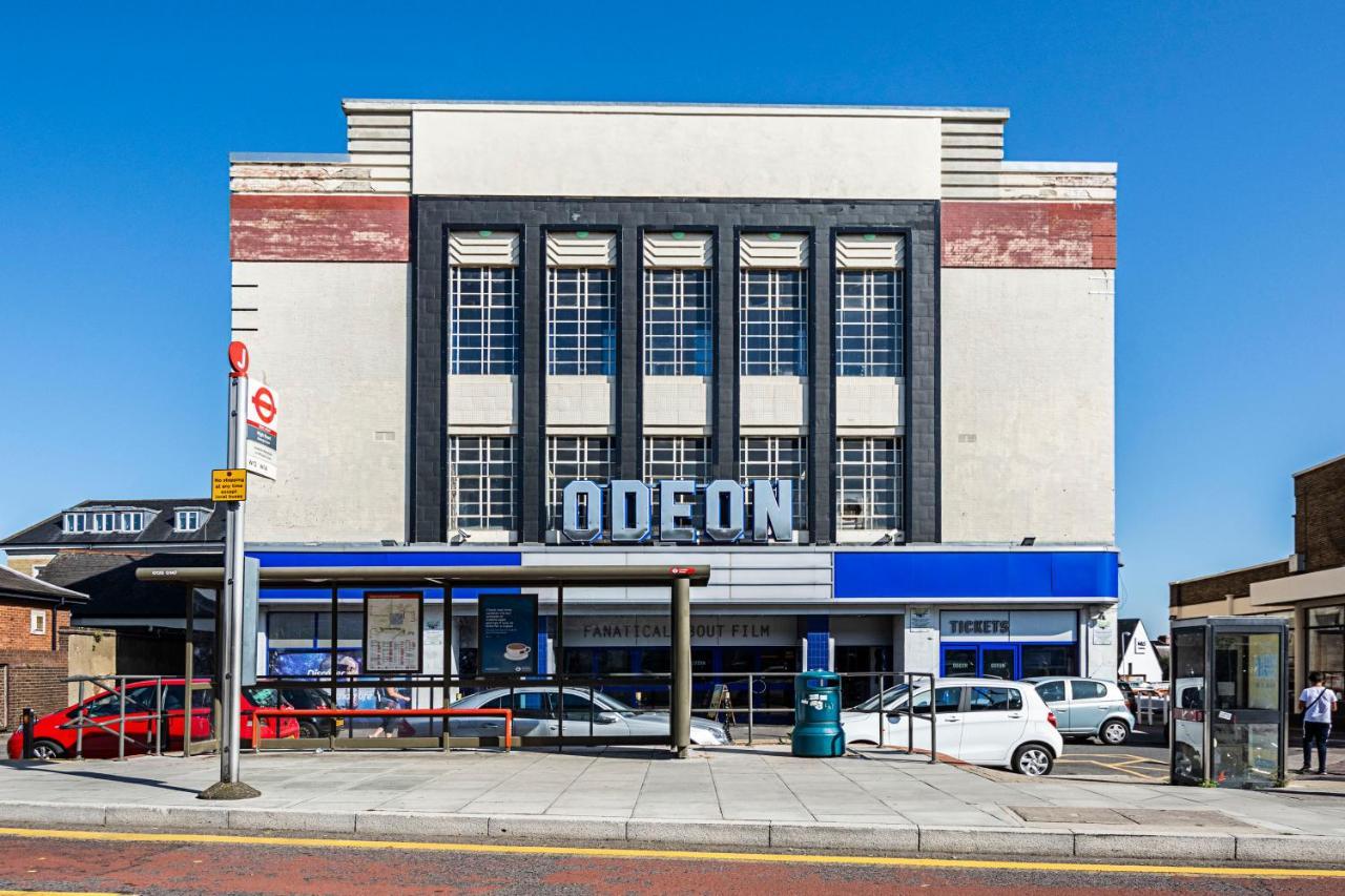 South Woodford 2 Bed En-suite House Leilighet London