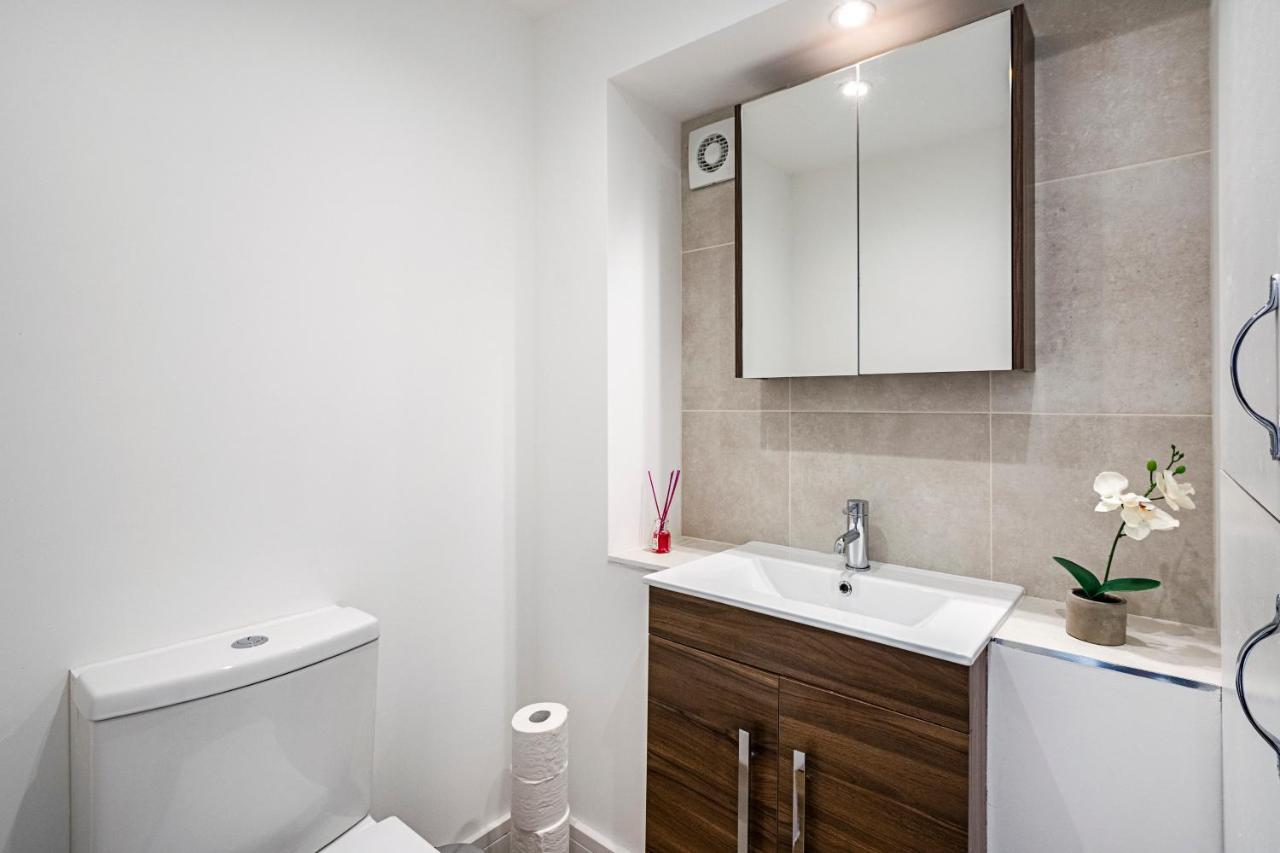 South Woodford 2 Bed En-suite House Leilighet *
