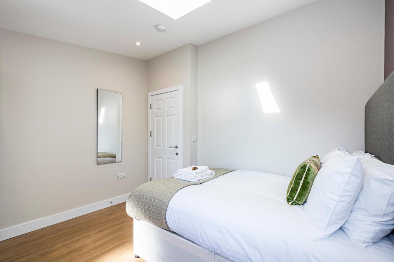South Woodford 2 Bed En-suite House Leilighet London