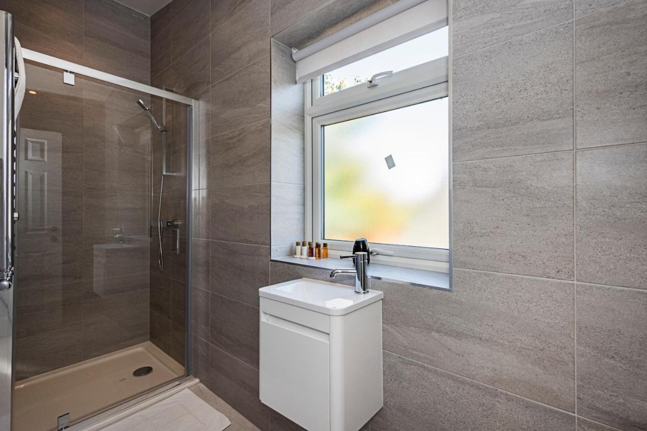 Leilighet South Woodford 2 Bed En-suite House London