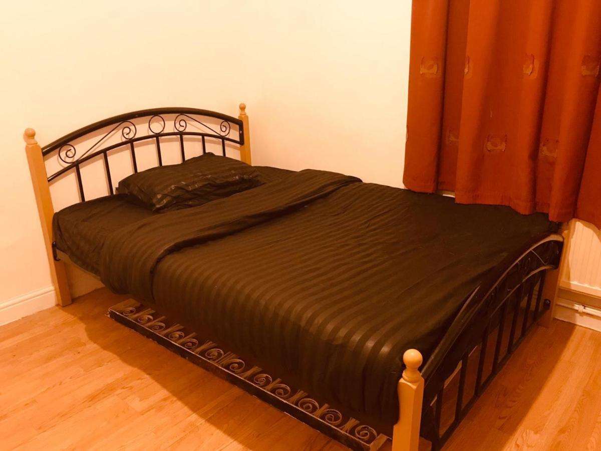 Galsworthy Avenue Guest house