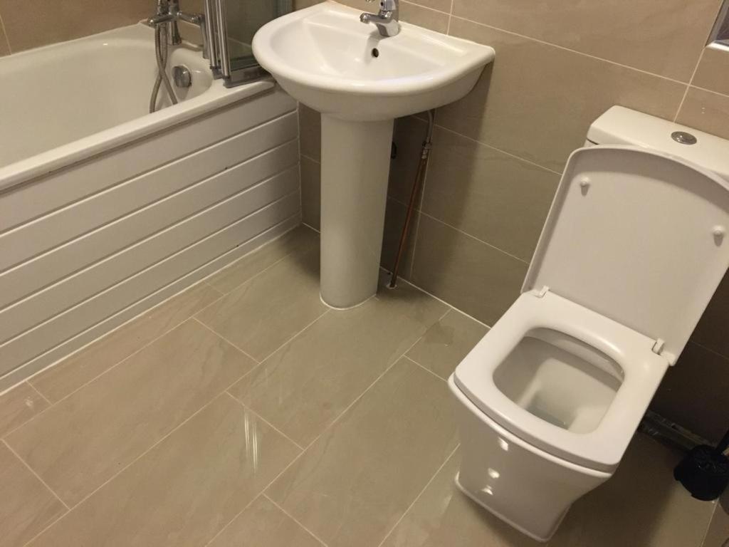 Galsworthy Avenue Guest house *