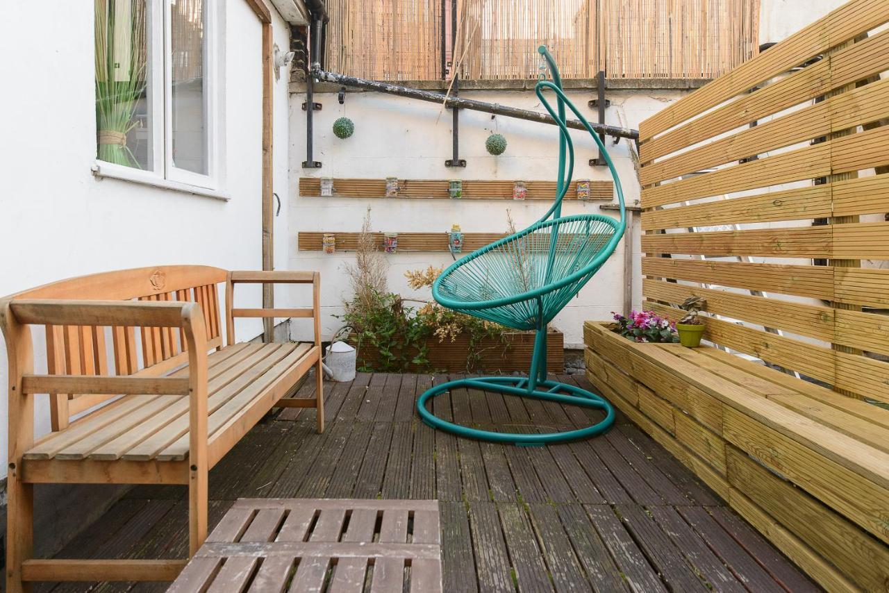 Apartment Modernised 1 And 2 Bedrooms Option Terrace And Balcony High Street *