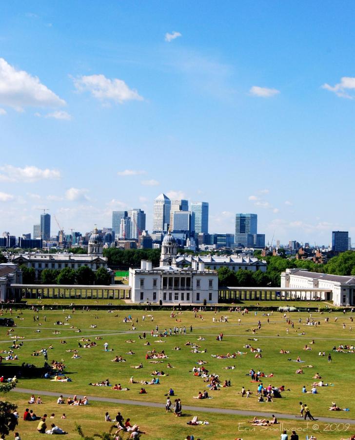 Newly Refurbished 2 Bedroom In The Heart Of Greenwich *
