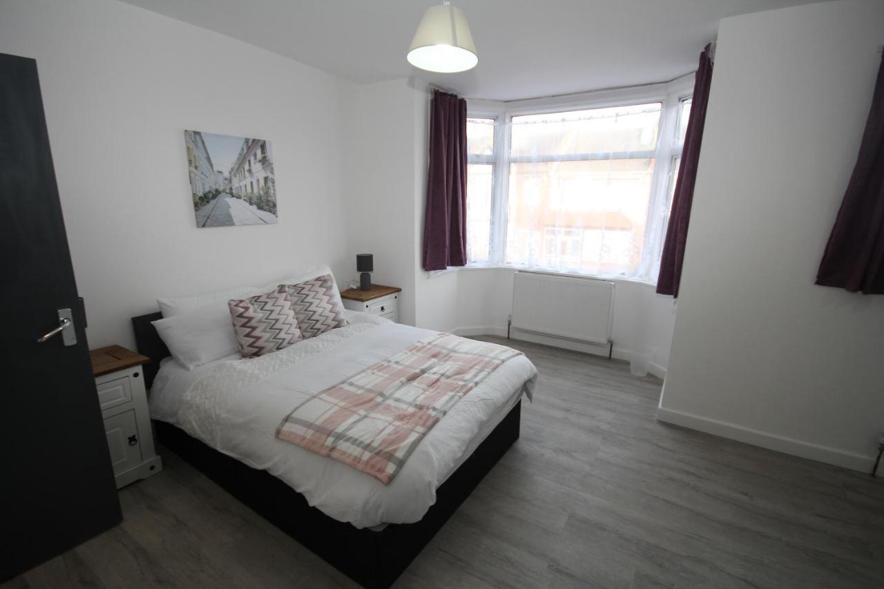 Ferienhaus The Wembley House London