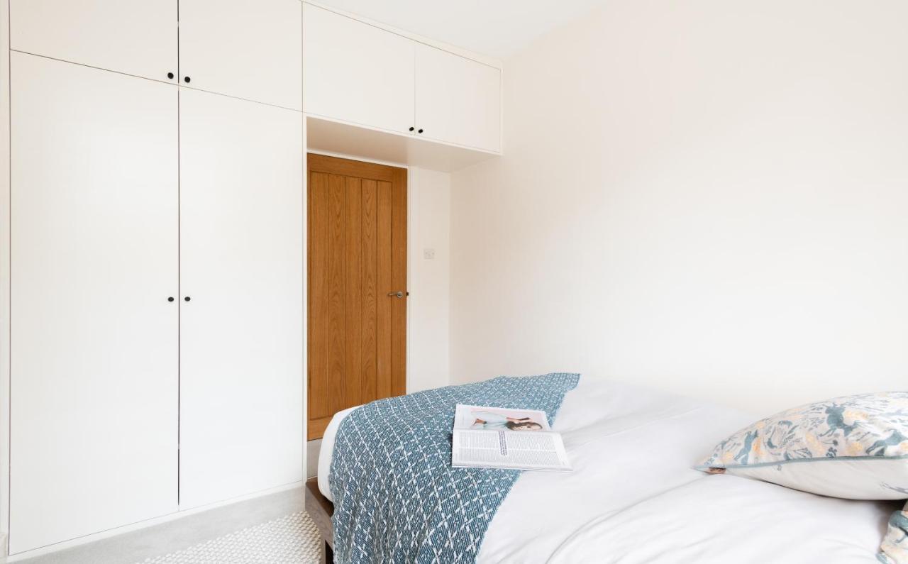 The Chelsea Arms - Bright 3bdr With Garden & Private Parking