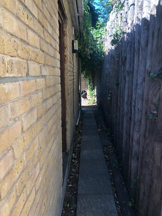 Double With Private Bathroom In A 2-bedrooms House London