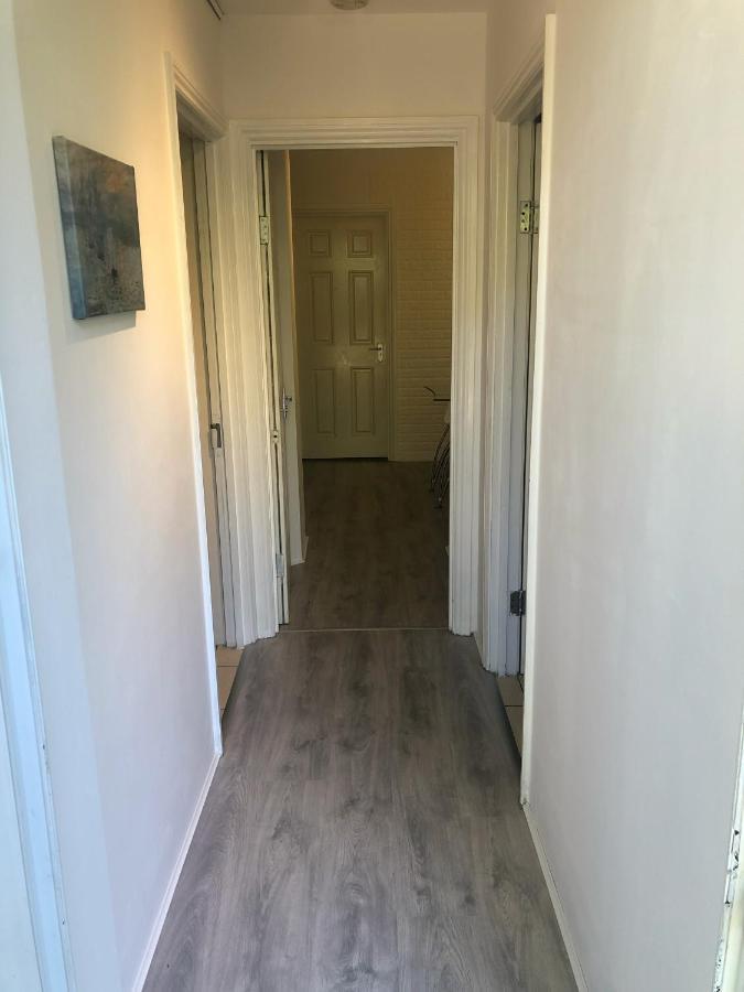 Double With Private Bathroom In A 2-bedrooms House * London