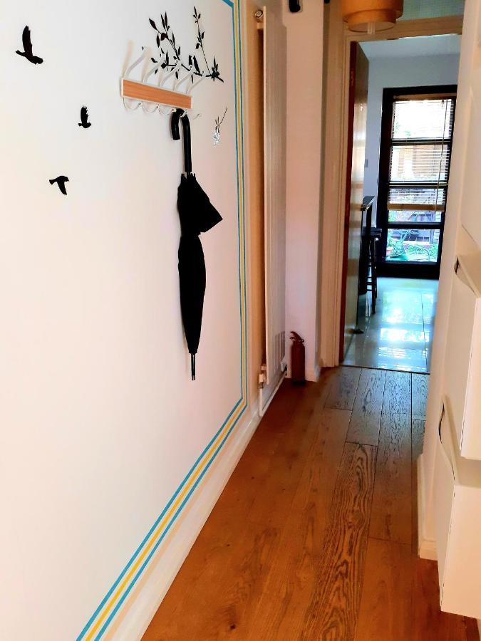 With En-suite And Free Parking Gjestgiverier London