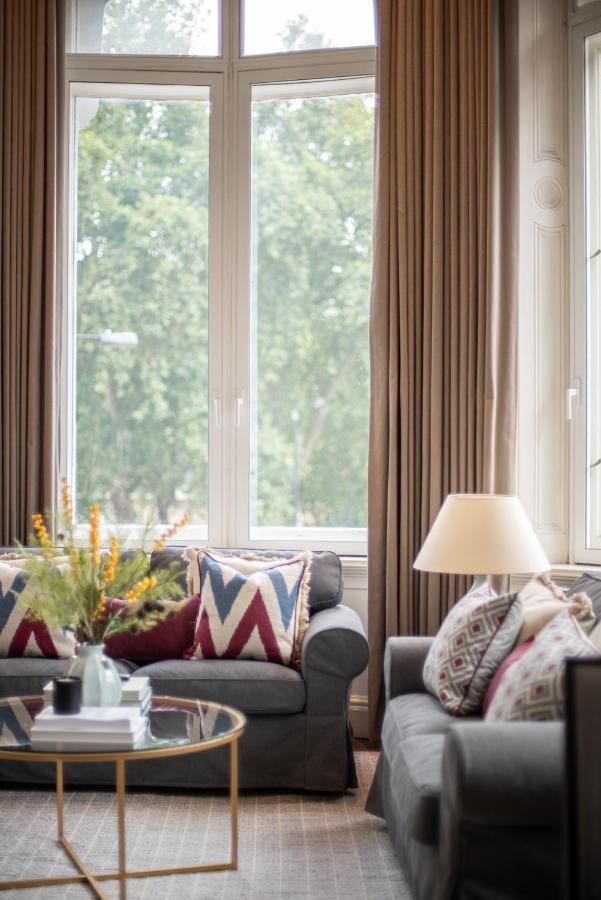 Grosvenor Gardens By Capital * Londen