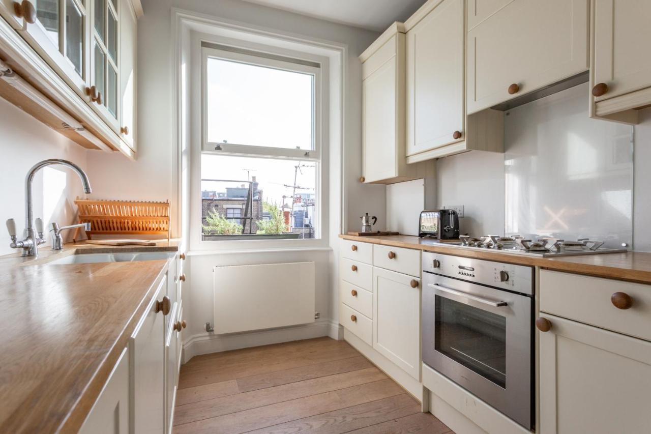 Cresswell Gardens Iv By Onefinestay *
