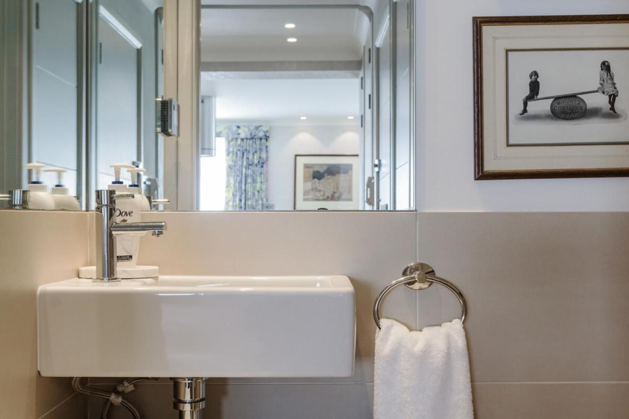 Beautiful 2 Bedroom 2 Bath Flat In South Kensington London