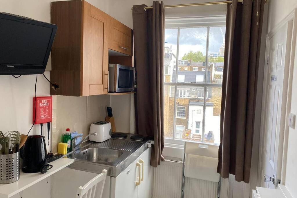F19- Bright Studio For 1 Near Paddington Apartment London