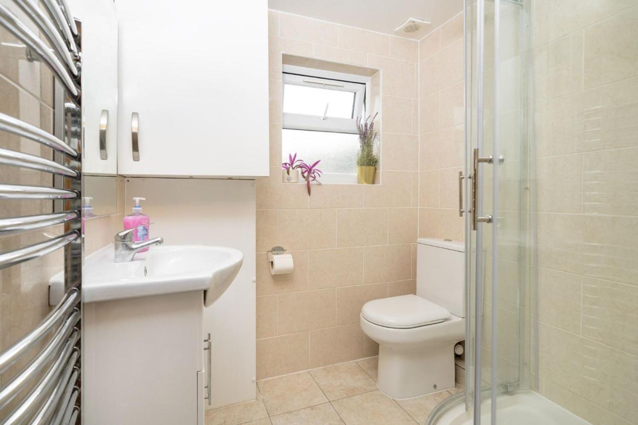 S6 Ensuite Loft Space Leilighet London