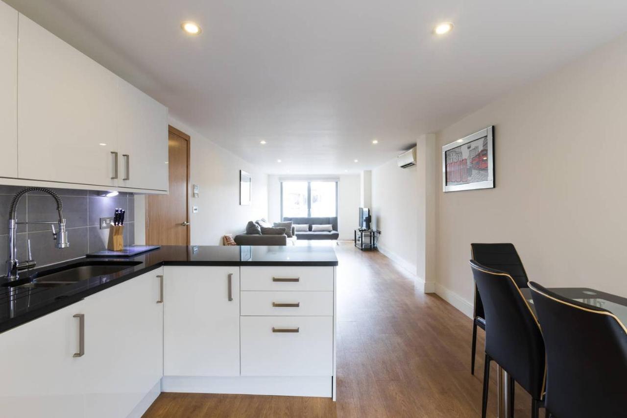 Bright And Modern 3 Bed Hyde Park Leilighet *