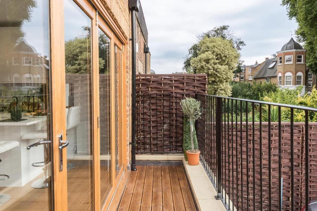 Luxury 2 Bed With Sw Facing Terrace London