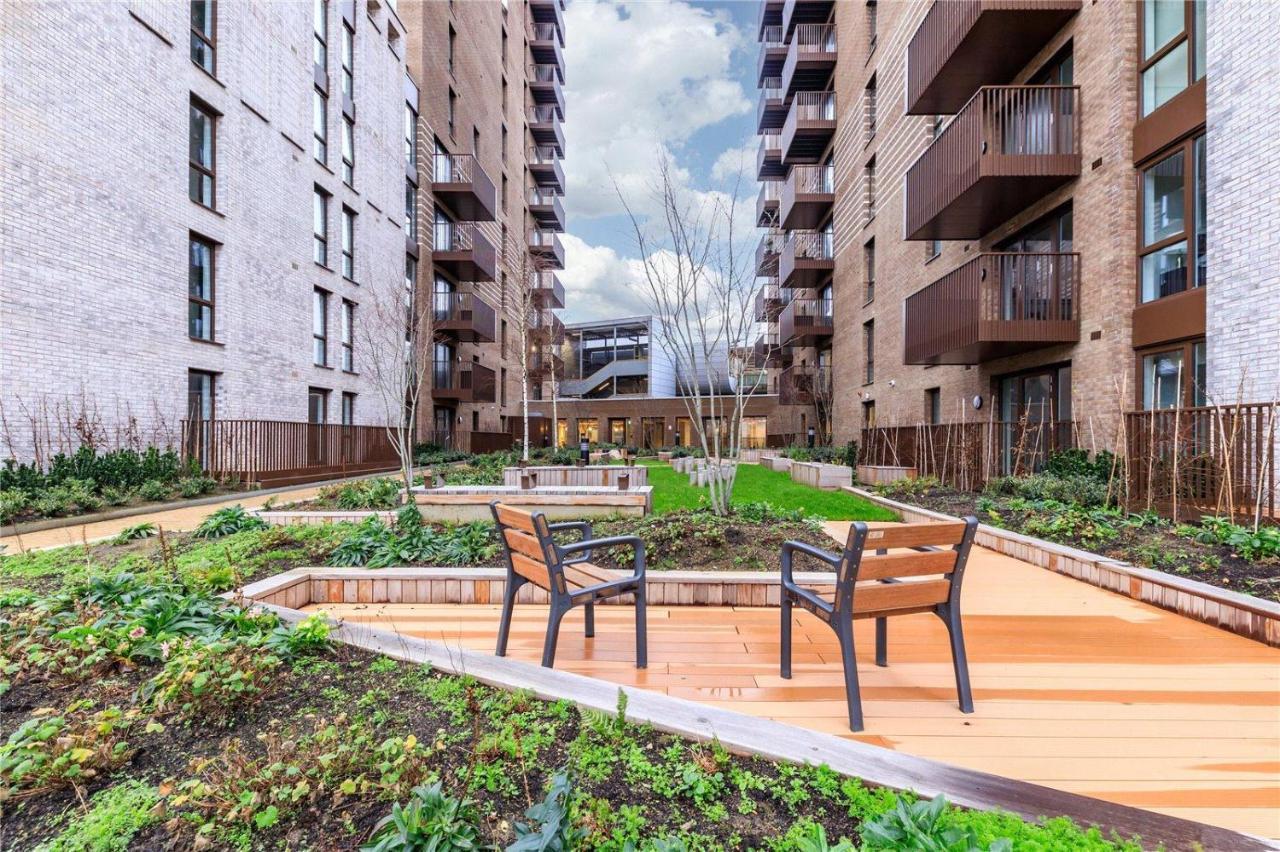 Air Airport 2 Bedroom *