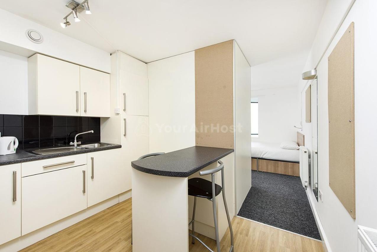 Spacious Accomodation In Camden *