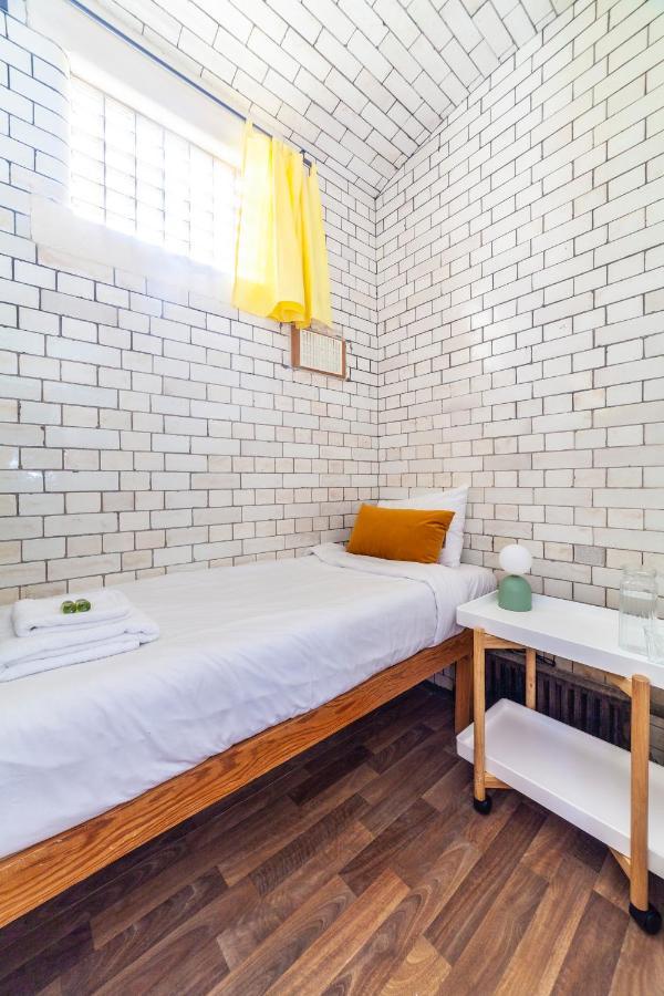 Guest house Lotus Guesthouse In Jamyang Buddhist Center London