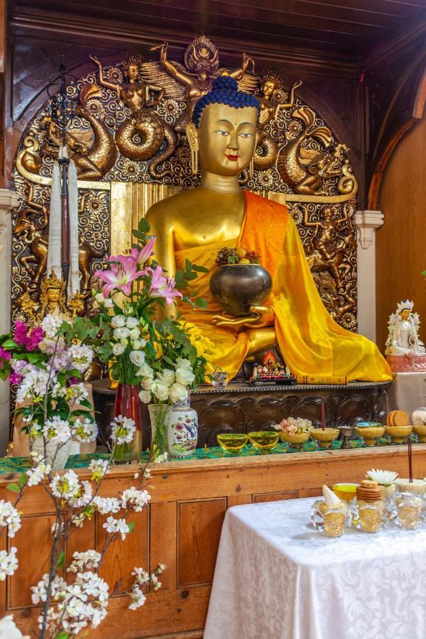 Lotus Guesthouse In Jamyang Buddhist Center Guest house *