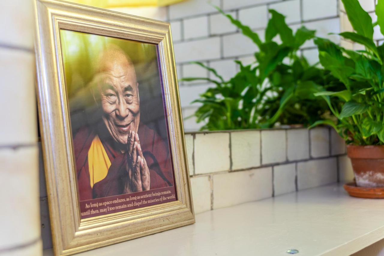 Lotus Guesthouse In Jamyang Buddhist Center London
