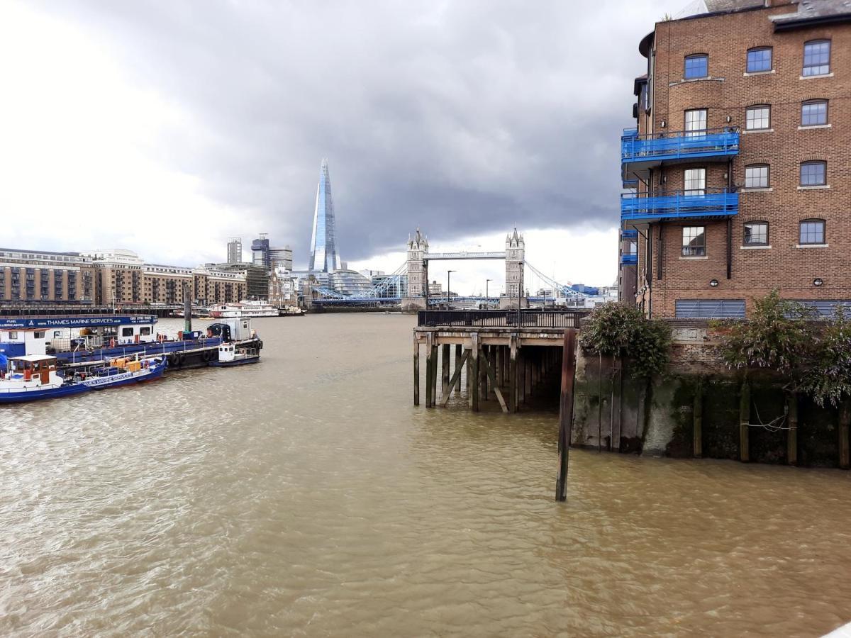Mandy Sue Botel Londen